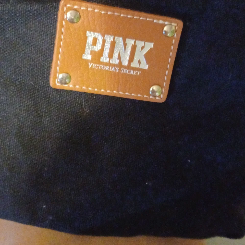 VS Backpack - Picture 3 of 9